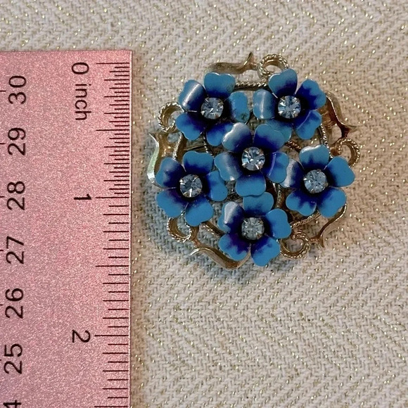 Vintage AVON Forget Me Not Floral Blue, Purple Rhinestone Gold Brooch & Pendant - Picture 8 of 9